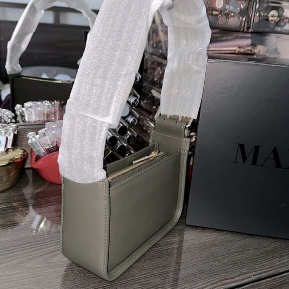 MAX+min The Brooklyn Leather Shoulder Bag Olive - Picture 12 of 17